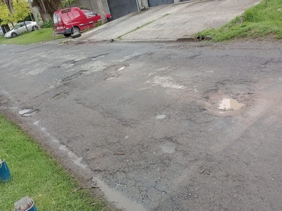 En 518 y 18, los vecinos pidieron que reparen la calle