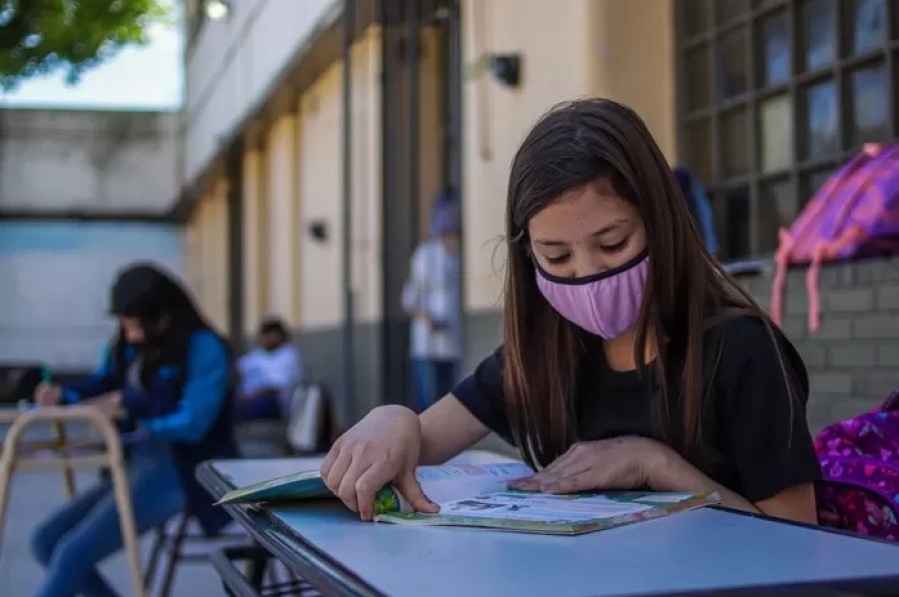 La OMS y el Unicef piden que se extremen los cuidados en la vuelta a las clases presenciales