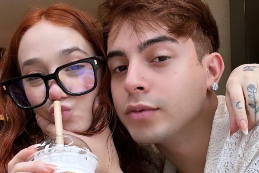 Ángela Torres y Rusherking dieron de qué hablar con una foto íntima en camarines: ”Mi amor”