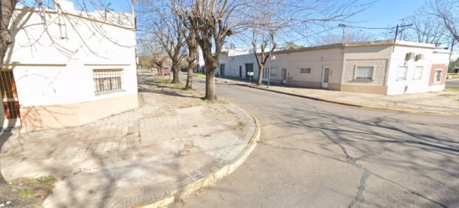 Una ”mujer araña” al ataque en un barrio platense