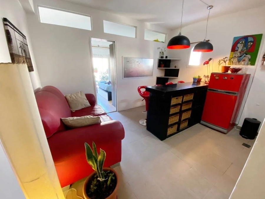 Vio una oferta ”rara” de alquiler en La Plata, se mandó y no la dejaron ni ver el departamento: ”Tiene que pagar la reserva”