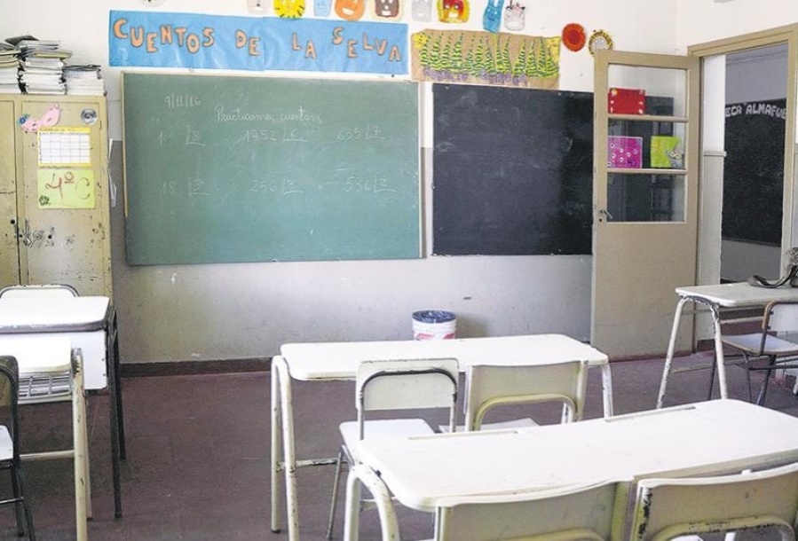 La Provincia aseguró que la convocatoria a paro docente está fuera de la ley y que descontará los días