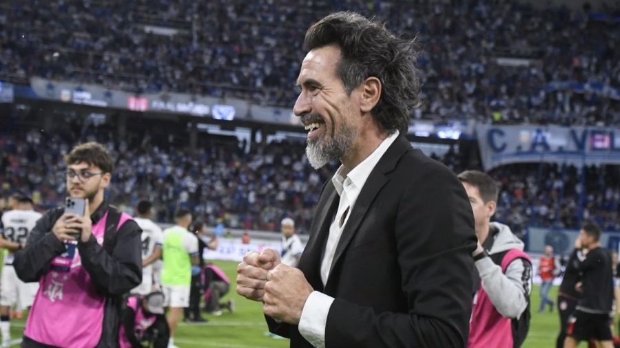 Domínguez: ”En Estudiantes sabemos lo que se busca y cómo, y necesitamos tiempo para seguir construyendo”