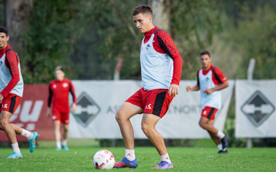 Con un equipo íntegramente alternativo y sin titulares viaja a Santa Fe 