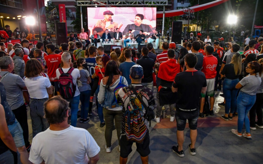 Estudiantes prepara sus festejos para el 118 aniversario