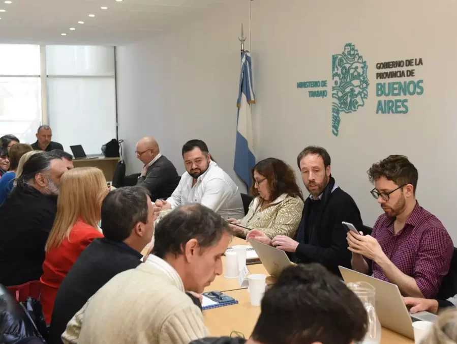 Gremios docentes de la Provincia aceptaron el aumento del 7,5% para mayo ”por amplísima mayoría”: así quedarían los salarios