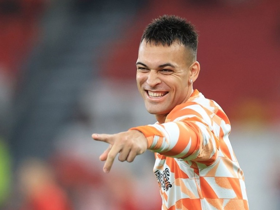 La esposa de Lautaro Martínez reveló el insólito motivo por el cual el futbolista cambió de look