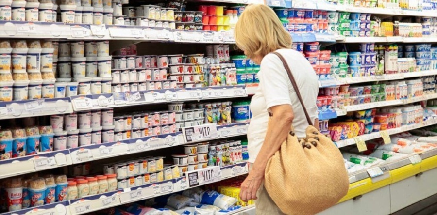 Una familia necesitó 146 mil pesos para no ser pobre: informó el Indec que la canasta básica subió un 4,4% en noviembre