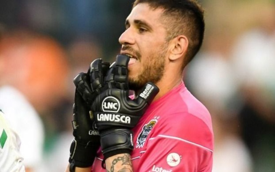 Nelson Insfrán se marcha de Gimnasia