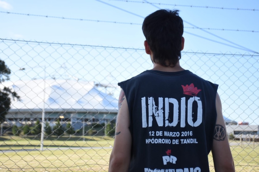 Llegaron los primeros fans a La Plata para ver al Indio Solari y los Fundamentalistas del Aire Acondicionado