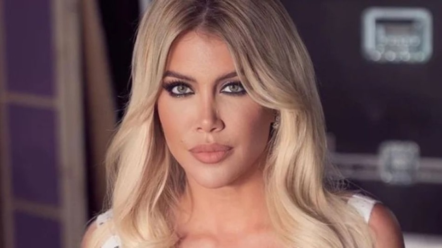 Wanda Nara cambió la foto de sus cincos hijos que tenía en la funda del celular por otra persona: ¿De quién se trata?