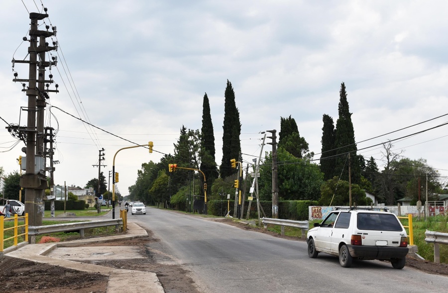 Ya habilitaron el nuevo puente en Avenida 7 y Arroyo Garibaldi: preparan nuevas obras en la zona