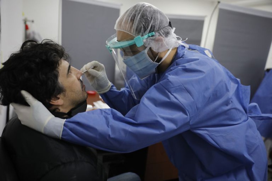 Murieron 239 personas y hubo 2.297 nuevos contagios de coronavirus