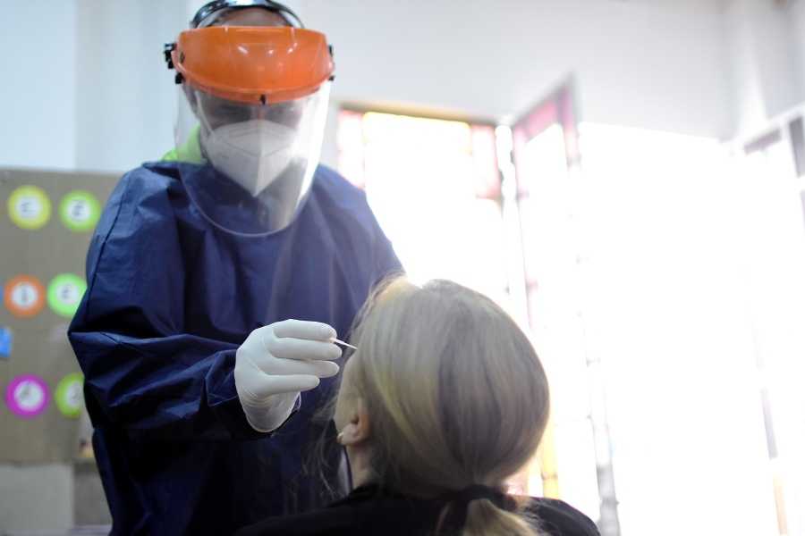 Nuevo récord de casos diarios: Argentina superó los 50 mil contagios y hubo 35 muertes por COVID-19