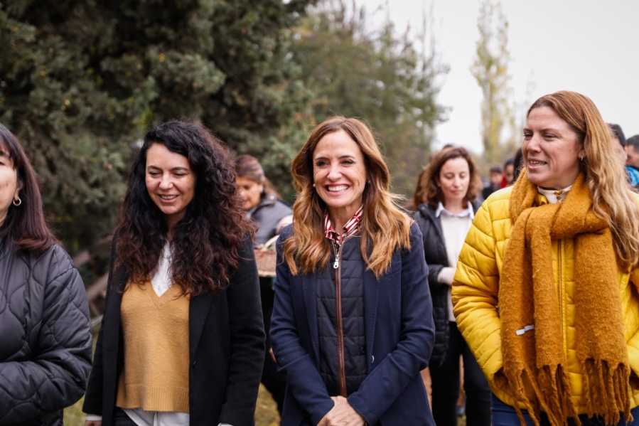 Tolosa Paz: ”Por primera vez en la historia del país se invierte el 1.9 del PBI en la ayuda social”