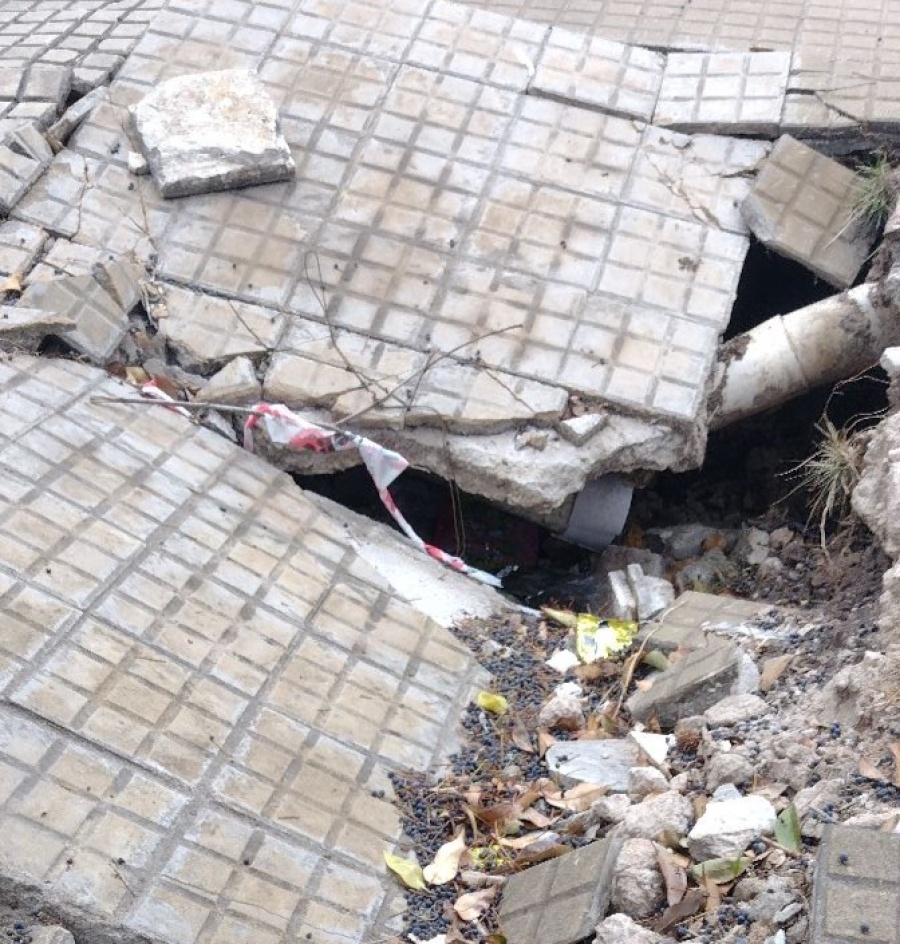 Una vereda rota en calle 68 entre 11 y 12 generó preocupación entre los vecinos
