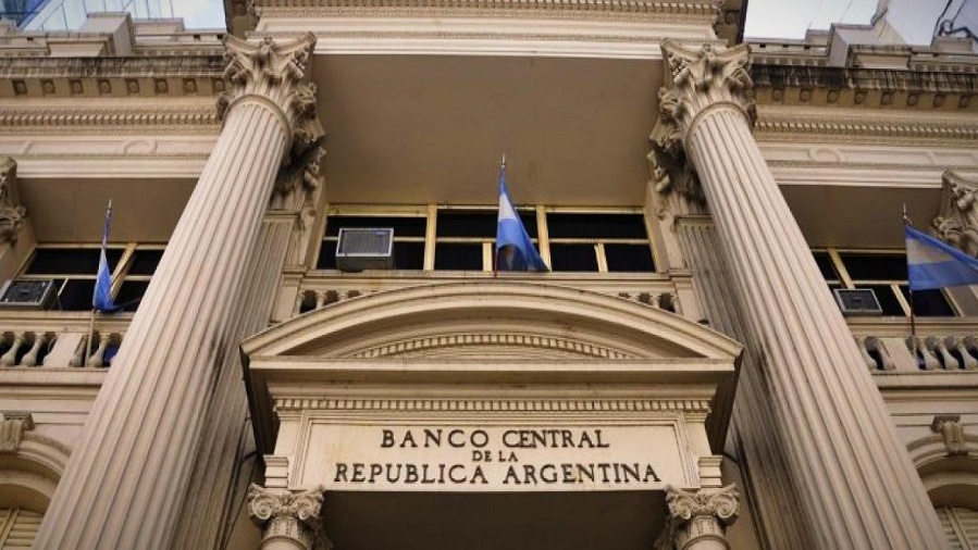 El Banco Central compró US$ 426 millones, en tres días se hizo de 886 millones de dólares