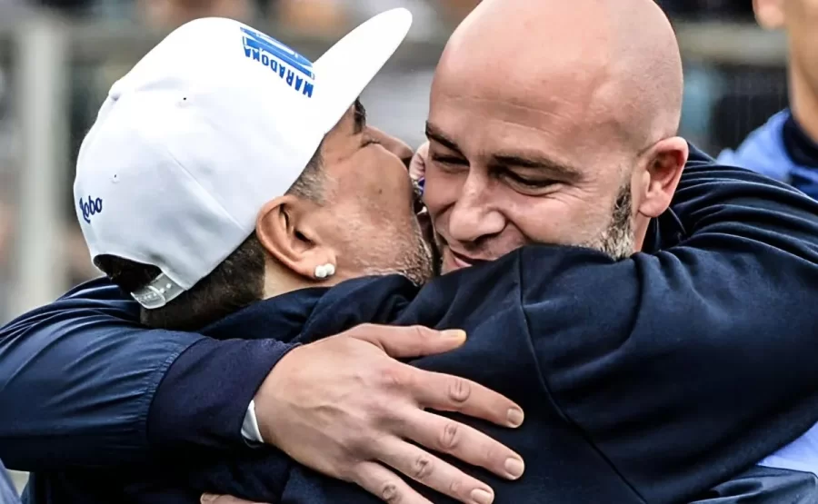 El Gallego Méndez recordó a Maradona en Gimnasia e hizo una confesión: ”El club se puso detrás de él y nosotros íbamos...”