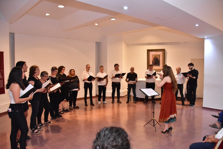 Celebrarán un gran encuentro de coros platenses en el Pasaje Dardo Rocha y la entrada será gratuita