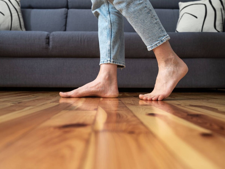 Pies fríos: cuándo son una simple molestia y cuándo hay que consultar al médico