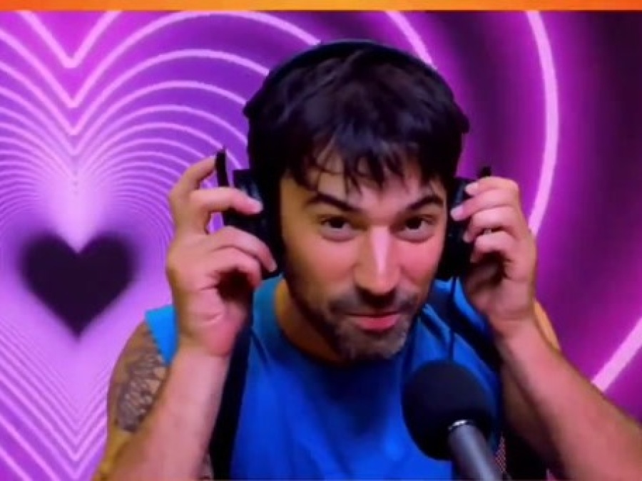 La reacción de Pedro Rosemblat cuando le preguntaron en vivo por su romance con Lali Espósito