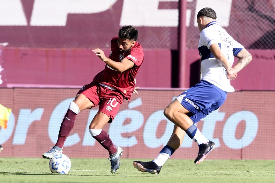 Insfrán salvó el debut del ”Traductor”