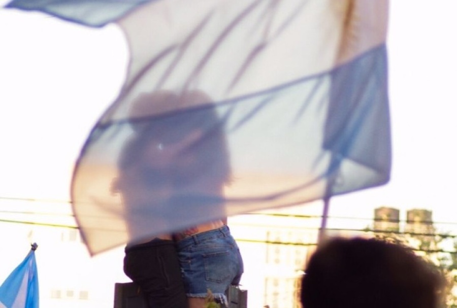 El detrás de escena del beso en 7 y 50: “Tenía que hacerlo”