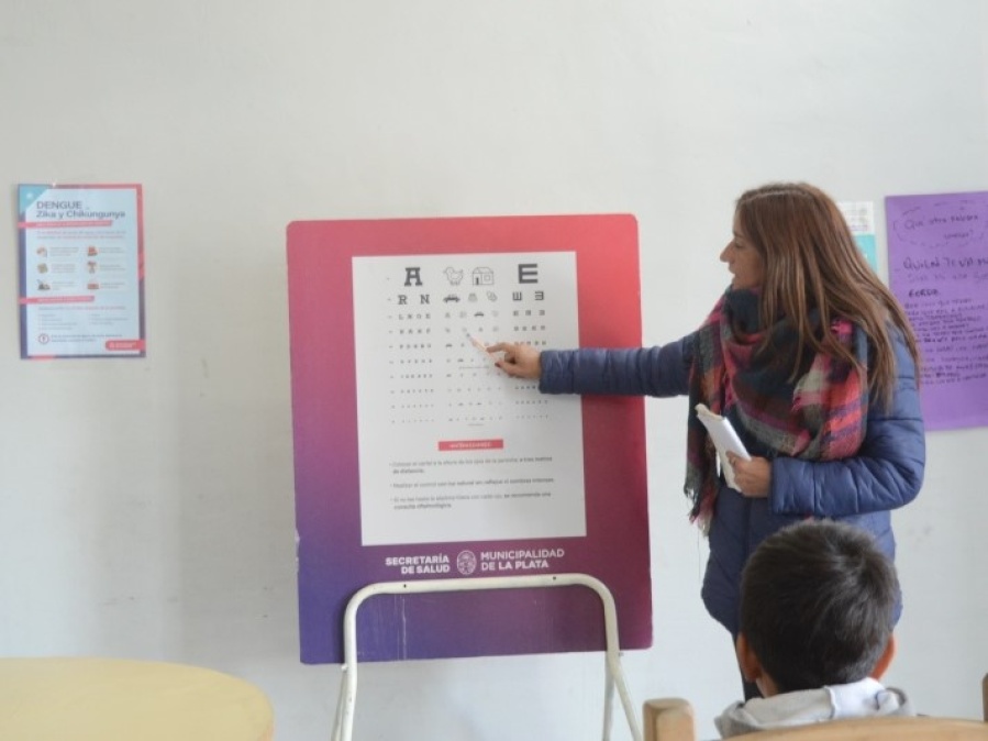 En La Plata amplían la vacunación y los controles preventivos en jardines, escuelas y espacios comunitarios
