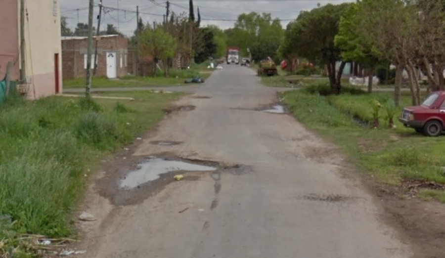 En 159 y 63, los vecinos exigen que arreglen las calles