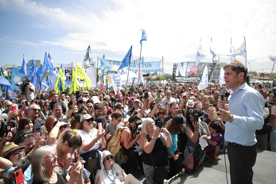 Kicillof: ”En la Provincia vamos a votar en defensa de los clubes de barrio, la salud y la educación”