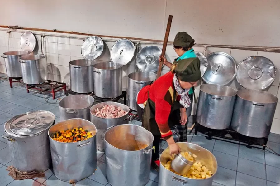 El listado de los comedores y merenderos de La Plata que reciben donaciones para las personas afectadas por el temporal