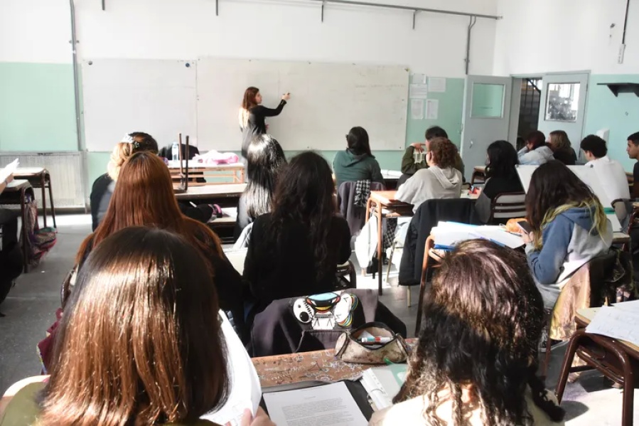 Aplicarán cambios en las secundarias de la Provincia: los alumnos no repetirán más el año completo pero recursarán materias