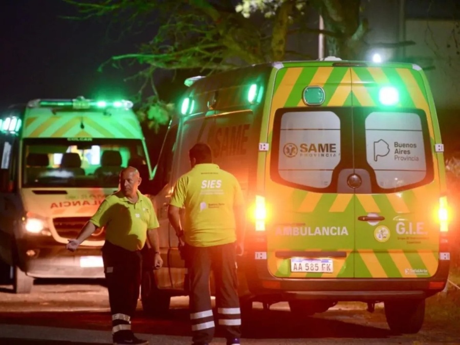 Preocupación por un nuevo accidente de tránsito en La Plata: Una moto terminó en el piso en plena lluvia