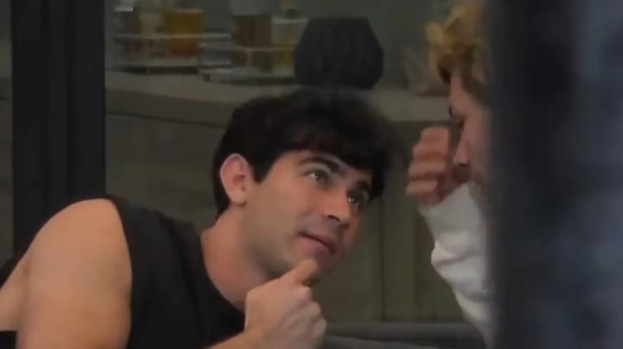 Revuelo en Gran Hermano: Emmanuel admitió que tuvo relaciones en la ducha con otro participante