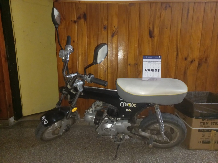 Manejaba una moto robada y quedó detenido en La Plata