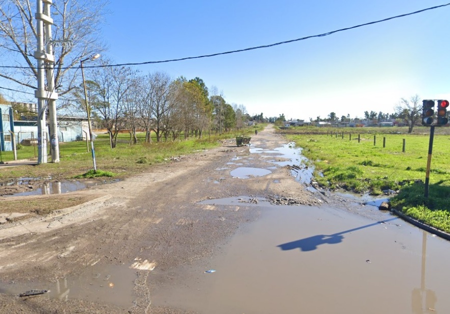 Vecinos de Melchor Romero se quejaron por la falta de luminarias