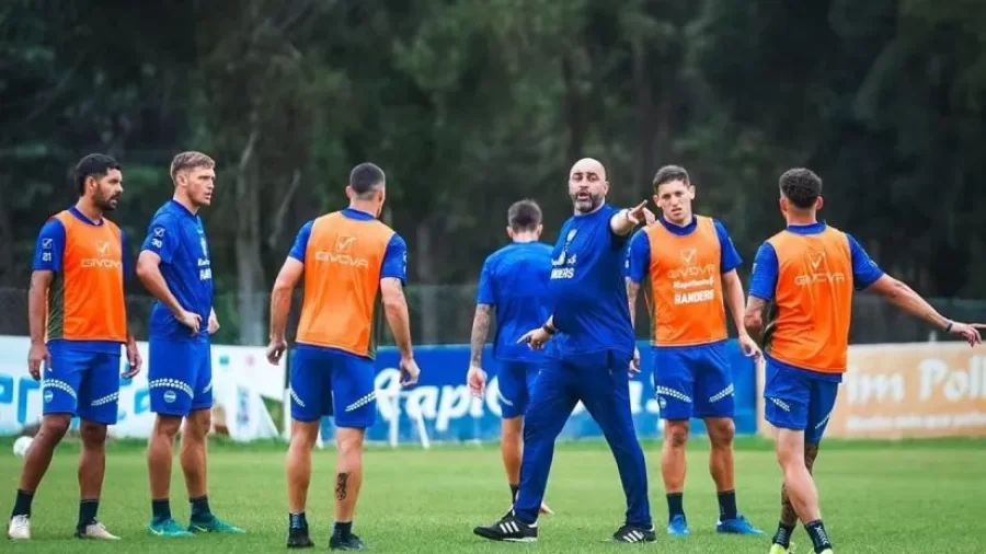 ”Calibrando la mira”: ¿Cuál es el futbolista de Gimnasia que cuenta los días para su regreso? 
