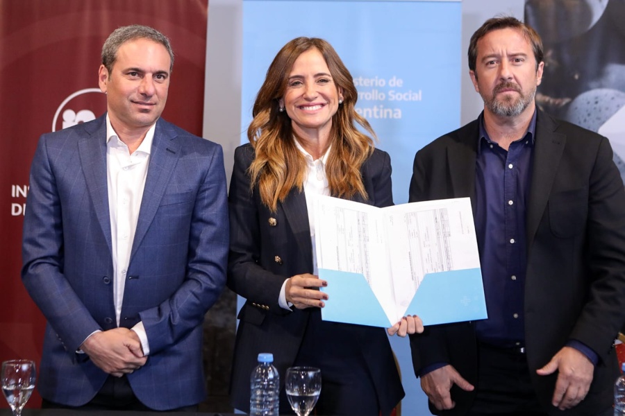 Tolosa Paz en Mendoza: firmó convenios, recorrió un excentro clandestino de detención y se reunió con referentes políticos