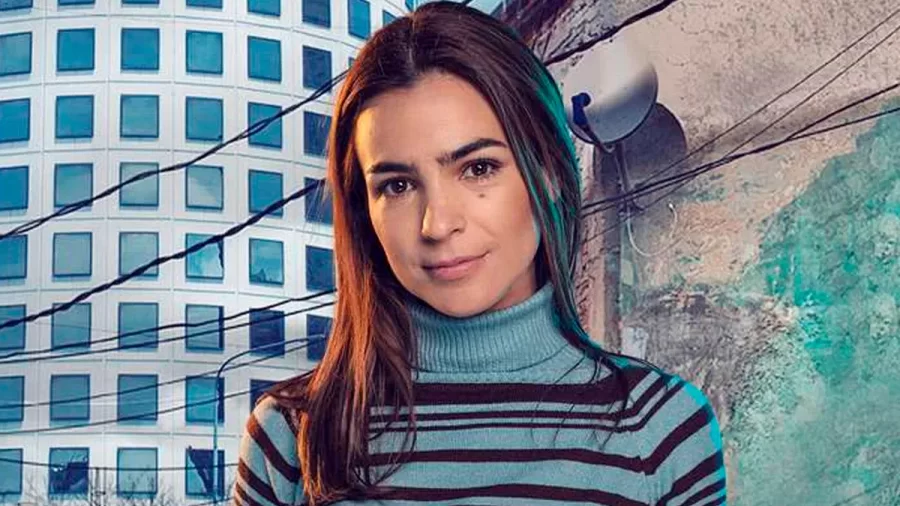 Agustina Cherri de festejo con su novio plenamente enamorada