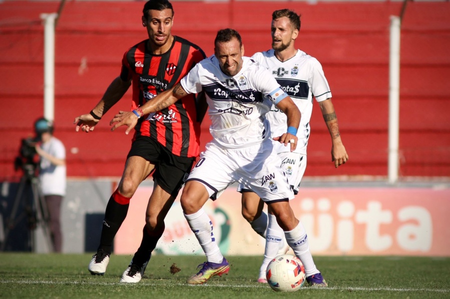 Gimnasia empató 0 a 0 con Patronato y se quedó afuera de la Sudamericana