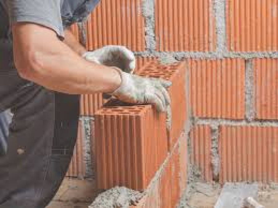 Un albañil de 48 años denunció a un ex empleado suyo tras varios robos en diferentes obras en La Plata