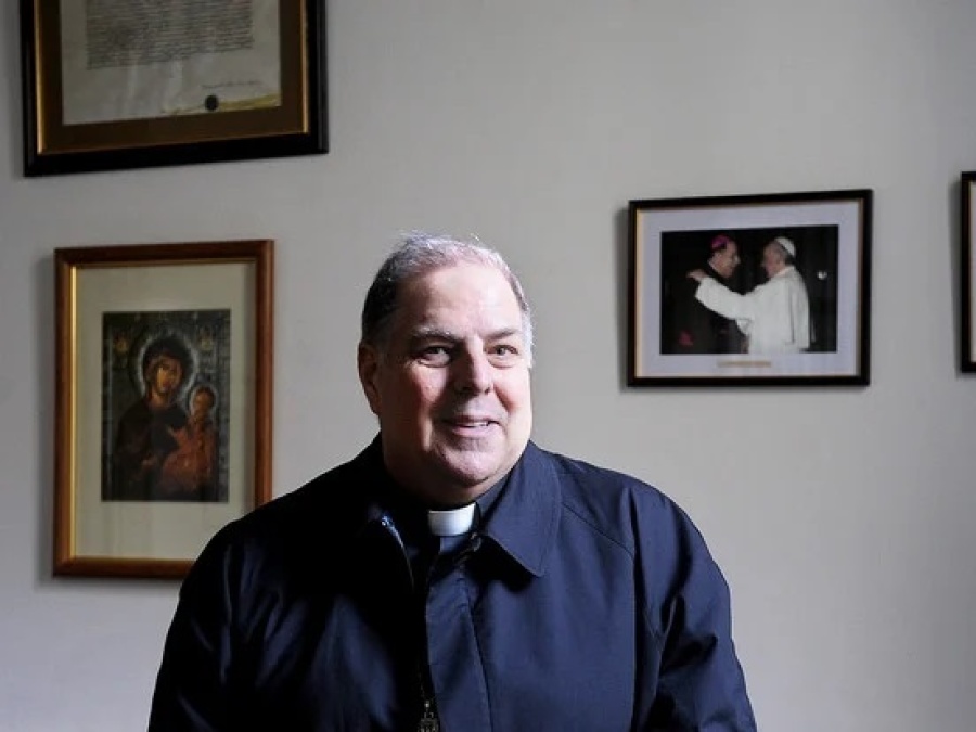 Monseñor Bochatey agradeció al Papa por su designación en la Arquidiócesis de La Plata: ”Me pongo al servicio de todos”