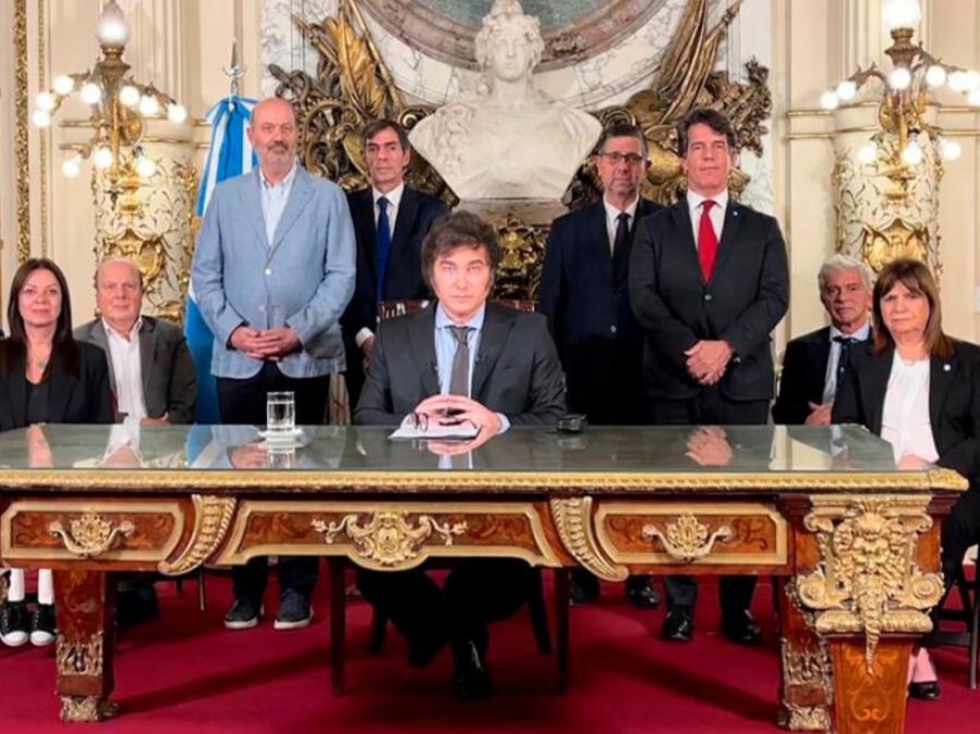 La contraofensiva del gobierno: presentó ante la justicia un informe para avalar la reforma laboral tras el amparo de la CGT