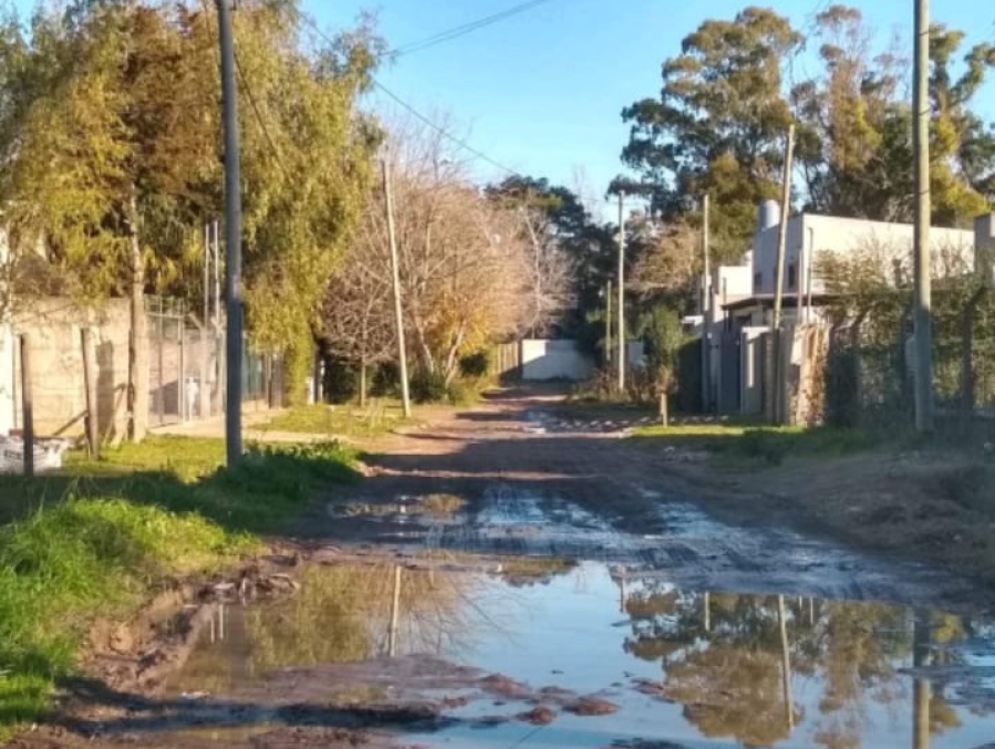 Vecinos de El Rincón furiosos por el estado de sus calles y la falta de respuestas