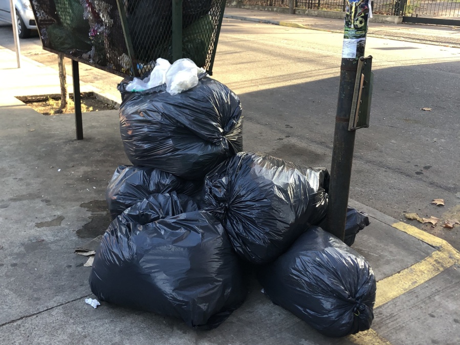 Piden que ”pase más seguido el recolector” en 1 y 50