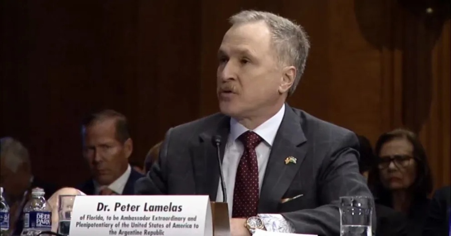 Diputados de Unión por la Patria repudiaron los dichos del embajador de Trump y pidieron declararlo ”persona no grata”