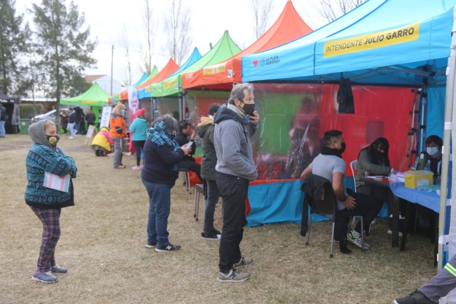 Con atención médica y postas de vacunación, la tercer edición de ”Barrio por Barrio” ya tiene nuevo lugar
