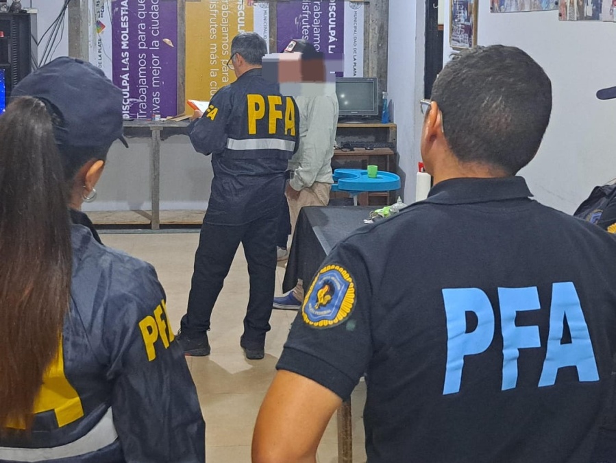 Tres hombres de La Plata abusaban de menores, las filmaban y difundían los videos