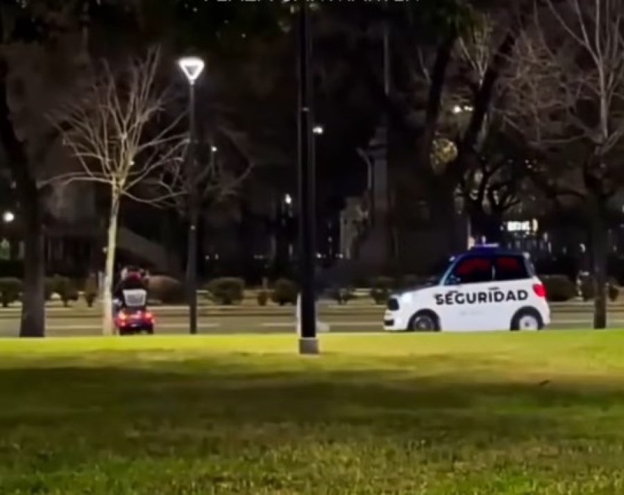“Tito al ataque”: La insólita persecución en plena Plaza San Martín que se volvió viral