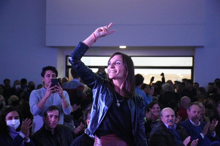 Ayelén Sidún fue electa decana de la Facultad de Periodismo de la UNLP: ”Seguimos luchando por la Facultad que soñamos”